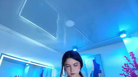 Chloe online show from February 26, 11:35 am