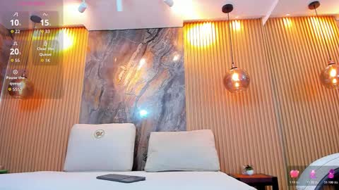  CHLOE  online show from November 22, 7:45 pm