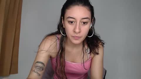 Snapshot of chloe_vahos chatting on September 26, 10:40 pm Chloe online show from September 26, 10:40 pm