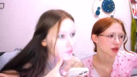Chloe online show from June 18, 6:13 pm