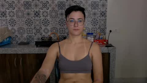 Eva and Sandra online show from February 27, 4:35 am