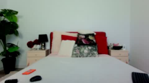 Chloe online show from April 6, 3:59 am