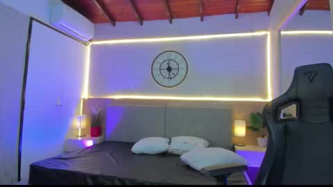 Chloee online show from November 26, 12:02 pm