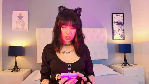 Snapshot of chloeesky chatting on October 3, 2:58 pm chloeesky online show from October 3, 2:58 pm