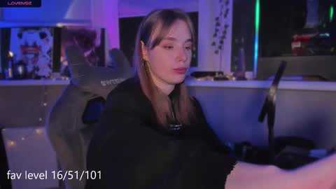 chloegins online show from October 25, 3:56 pm