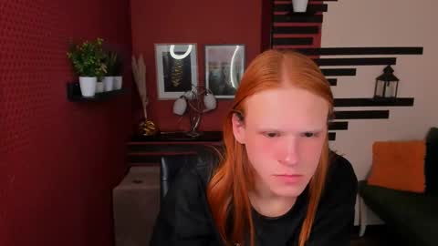 Chloe online show from October 16, 1:22 pm