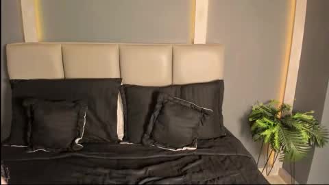 chloe vixen online show from January 13, 7:10 pm