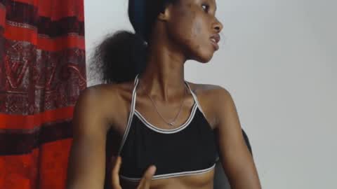 choco_petitqueen online show from December 8, 9:46 am