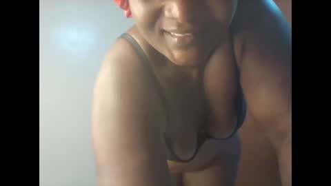 chocobabe002 online show from January 25, 8:31 pm