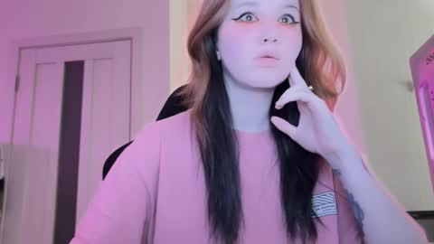 Lissa online show from March 8, 5:17 pm