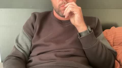 chris13abcd online show from October 4, 3:32 pm