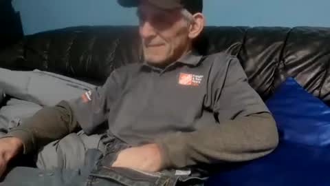 chris526520 online show from February 8, 12:39 pm