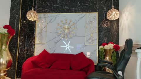 Chris online show from April 11, 7:45 am