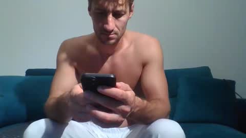 chrisaron online show from November 12, 5:21 am