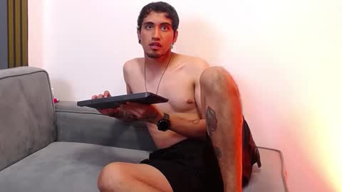 chrislyonss online show from December 15, 11:23 pm