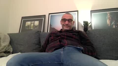 chrispanam13 online show from November 9, 5:15 pm