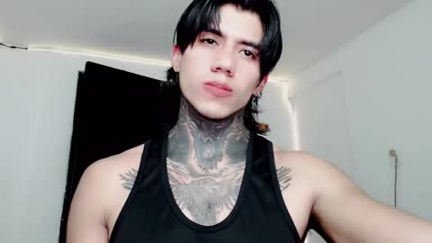 Snapshot of chriss_opp chatting on February 18, 5:42 pm CHRIS  INDEPENT MODEL online show from February 18, 5:42 pm