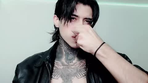 Snapshot of chriss_opp chatting on March 10, 12:18 am CHRIS  INDEPENT MODEL online show from March 10, 12:18 am