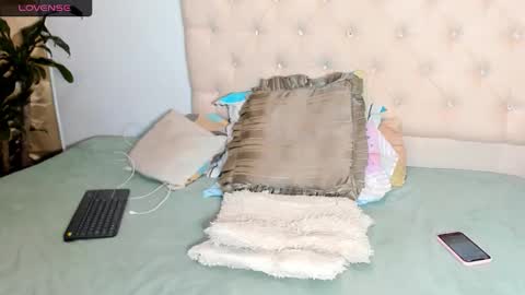 Chriss Vall online show from April 11, 8:18 am