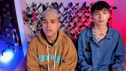 Christian Wang online show from April 9, 11:21 pm