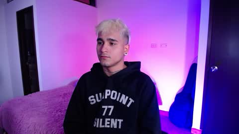 Christian Wang online show from March 13, 8:12 pm