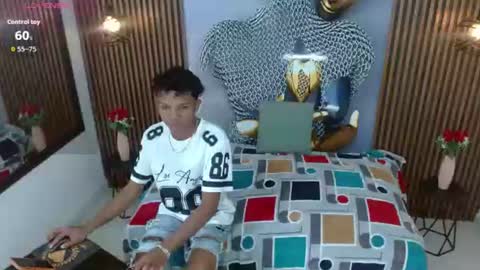 chrisshottx online show from July 8, 7:28 pm