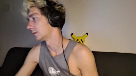 Christopher online show from November 10, 2:14 am