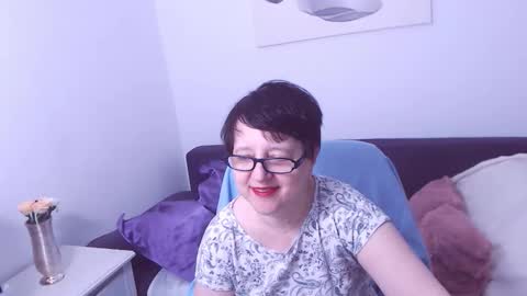 Christa online show from November 7, 7:49 pm