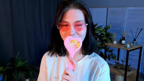 christaschrecongost online show from March 6, 7:24 pm