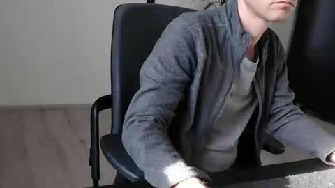 christianblck online show from December 16, 1:17 pm