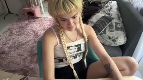 christiechorney online show from August 1, 2:18 pm
