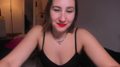 christina rosse online show from November 8, 3:37 pm