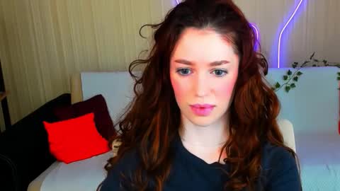 christinaconteeree online show from March 25, 3:35 am