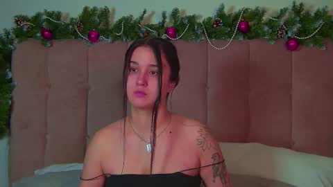 Christina online show from December 4, 6:40 pm