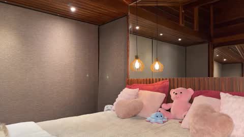 Christina Sage online show from January 7, 1:10 am