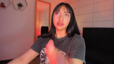 Christine  online show from February 6, 12:08 pm