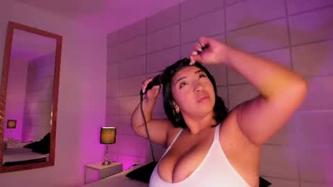 Christine  online show from July 3, 12:21 pm