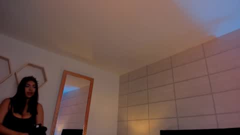 Christine  online show from February 25, 12:09 pm