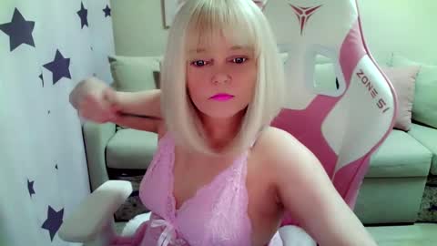 Christi online show from December 5, 7:29 am