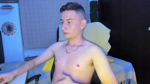 Snapshot of christmiller_1 chatting on March 2, 12:42 am christmiller_1 online show from March 2, 12:42 am