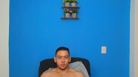 Christopher online show from February 11, 2:03 am