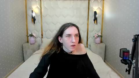 chrisybev online show from June 23, 7:42 pm