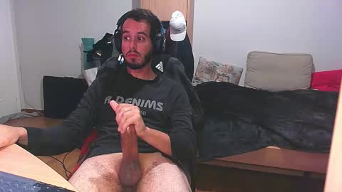 Chromefox123 online show from December 3, 12:53 am