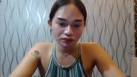 Ur Suraya22 online show from December 3, 8:15 am