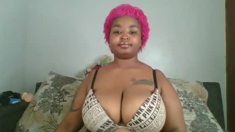 Snapshot of chubby_princess2 chatting on September 30, 3:44 pm chubby_princess2 online show from September 30, 3:44 pm