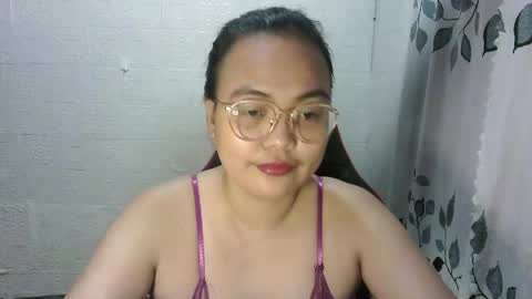 chubbycheeks27 online show from May 1, 5:18 pm