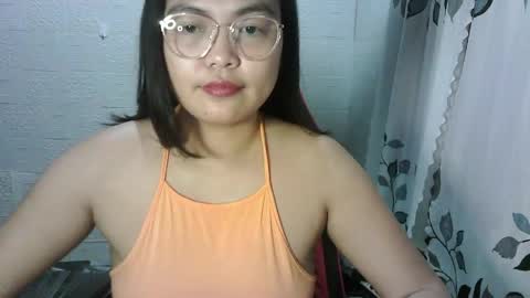 chubbycheeks27 online show from May 7, 5:08 pm