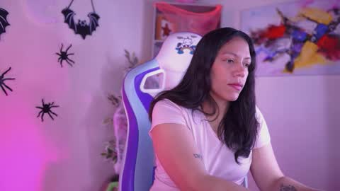 Snapshot of cielo_andrade chatting on October 20, 12:32 pm Cielo online show from October 20, 12:32 pm