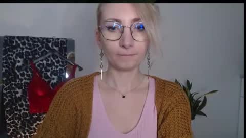 Cinderella online show from April 8, 5:32 am