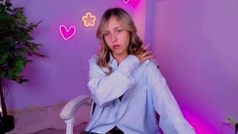 cindylovesmith online show from June 27, 3:23 am